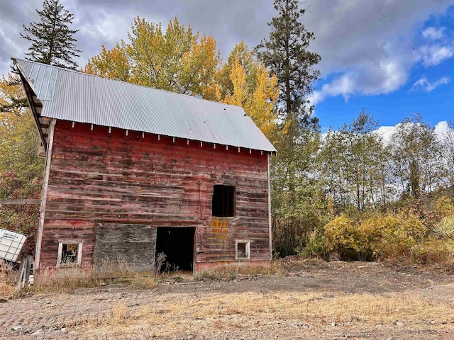 view of property exterior