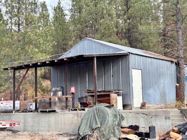 view of outbuilding