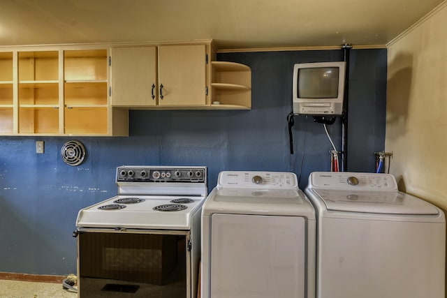 laundry room featuring crown molding and washer / clothes dryer