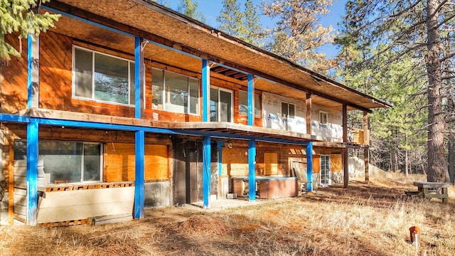 view of front of home featuring a hot tub