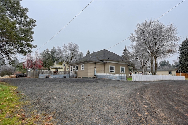 view of front of house featuring a porch