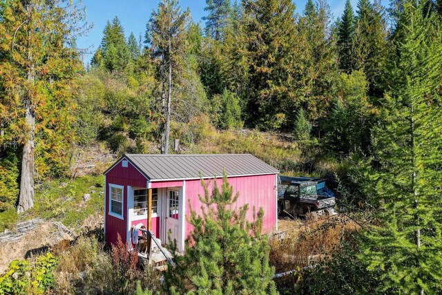 3401 Red Marble Rd, Chewelah, WA 99109