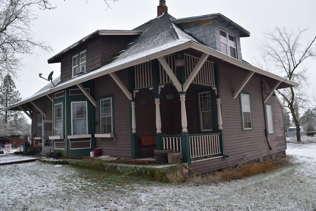 view of front of home featuring a porch