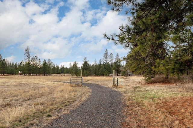 Listing photo 2 for 14933 W Burnett Rd, Nine Mile Falls WA 99026