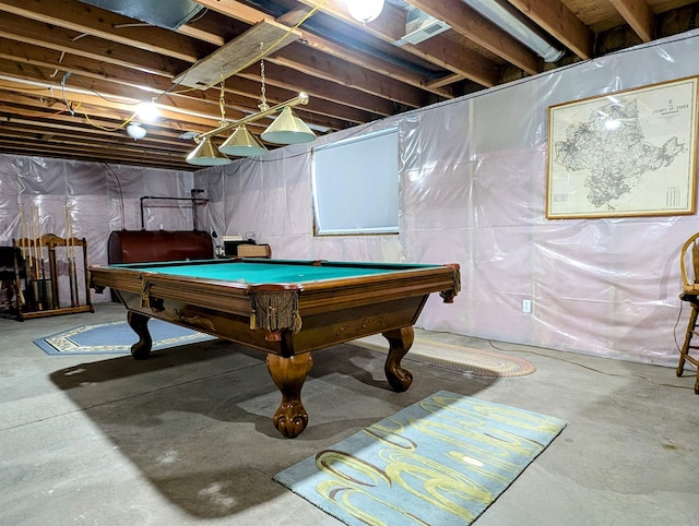 rec room with concrete floors and billiards