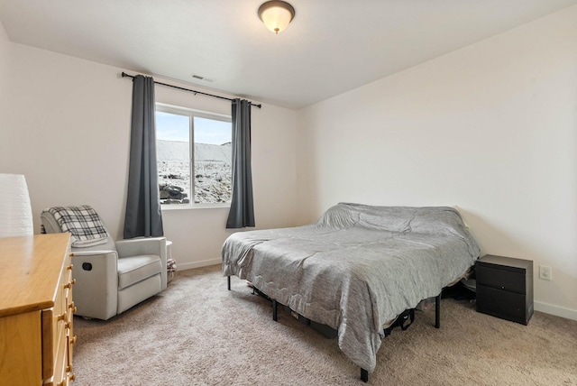 bedroom featuring carpet floors