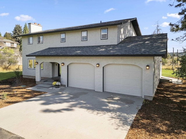 view of front property featuring a garage