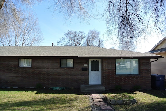 6408 N Normandie St, Spokane, WA 99208 - ranch-style house with a front lawn