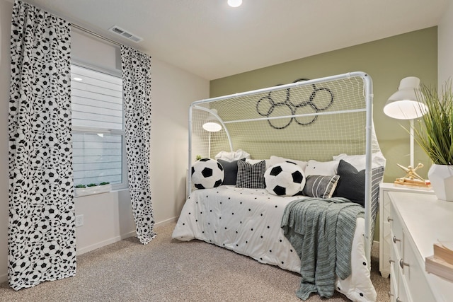 3122 N Glenrose Rd, Spokane, WA 99217 - carpeted bedroom featuring baseboards