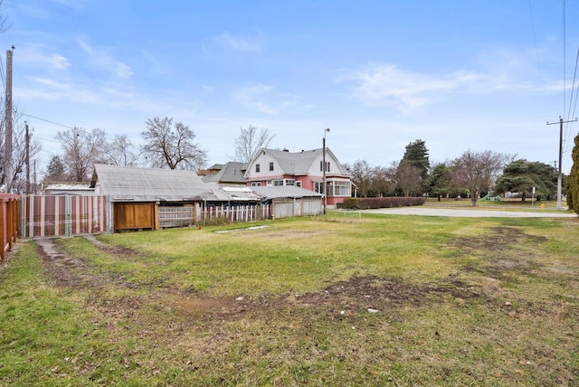view of yard featuring fence