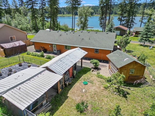 bird's eye view with a water view