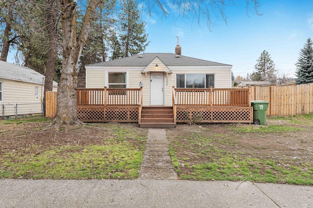 view of front of property featuring a deck