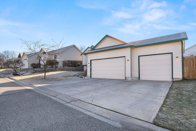 view of front facade featuring a garage