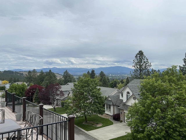 8518 E Sandlewood Ln, Spokane, WA 99217 - view of mountain background