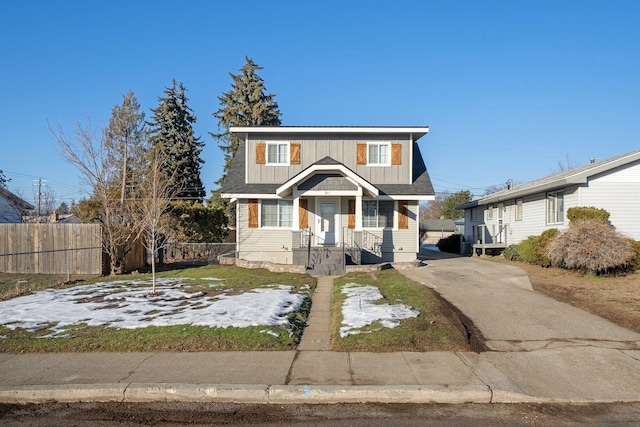 view of front of house