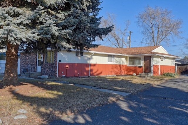 view of front of property