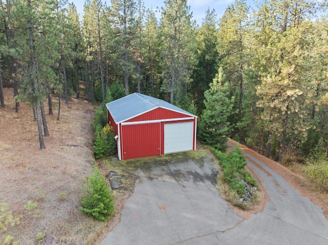 view of outdoor structure with a garage