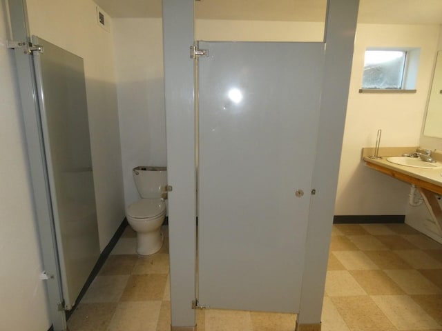 706 2nd St, Cheney, WA 99004 - bathroom featuring sink and toilet