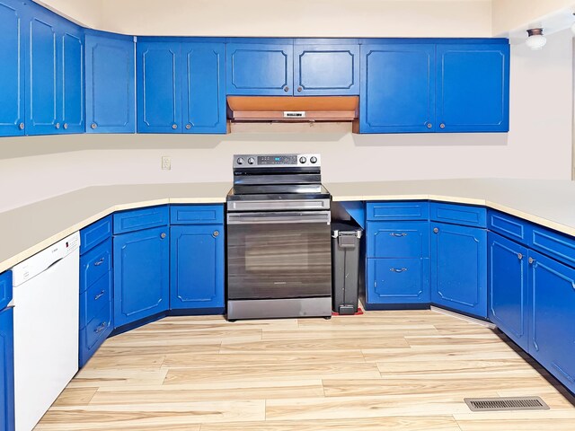 kitchen with extractor fan, dishwasher, electric range, light hardwood / wood-style floors, and blue cabinetry