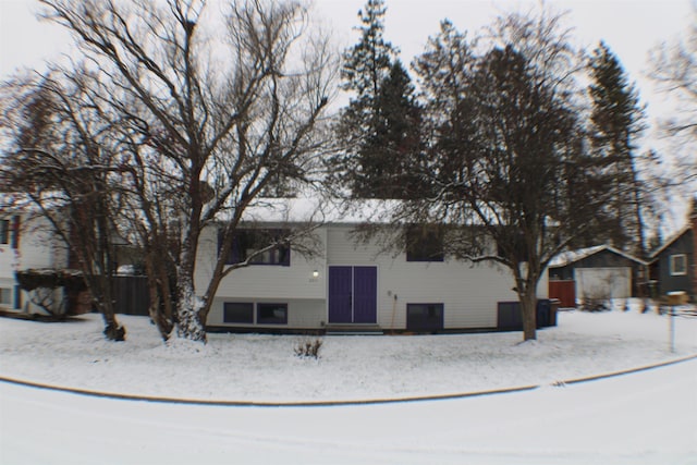 view of raised ranch