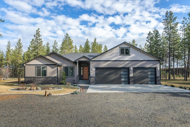 view of front facade with a garage