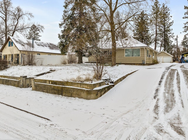 view of front of house featuring a garage