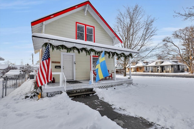 view of front of property