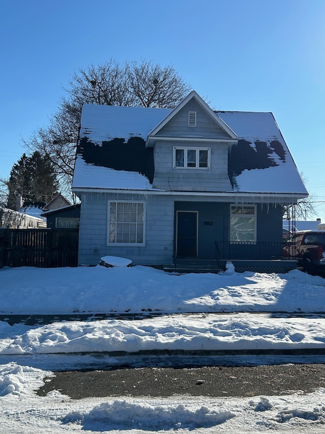 view of front property featuring a porch