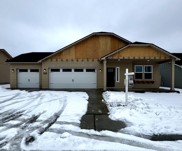 view of front of house featuring a garage