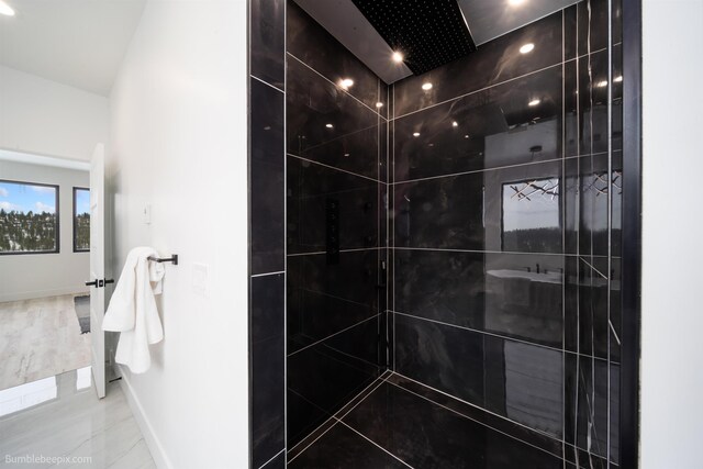 5022 S Lincoln Way, Spokane, WA 99224 - full bath featuring a tile shower, baseboards, and recessed lighting