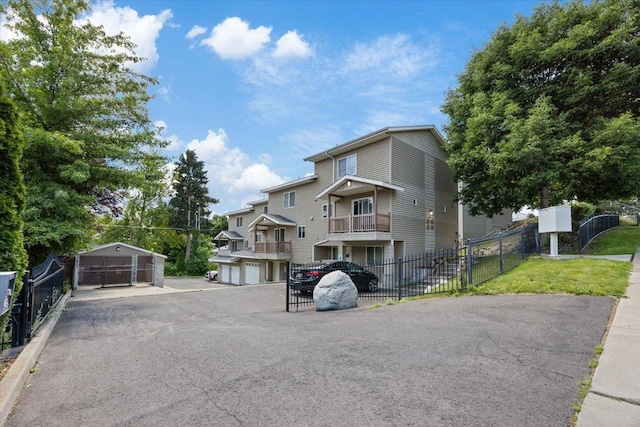 view of front facade featuring a garage