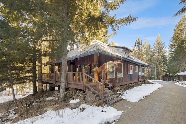 view of front of property with a porch