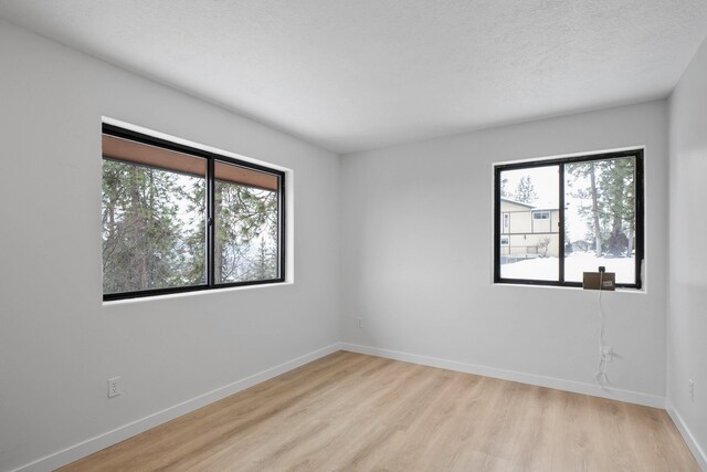 4926 N Northwood Dr, Spokane, WA 99212 - photo 26