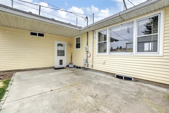 328 W Nebraska Ave, Spokane, WA 99205 - doorway to property with a patio area