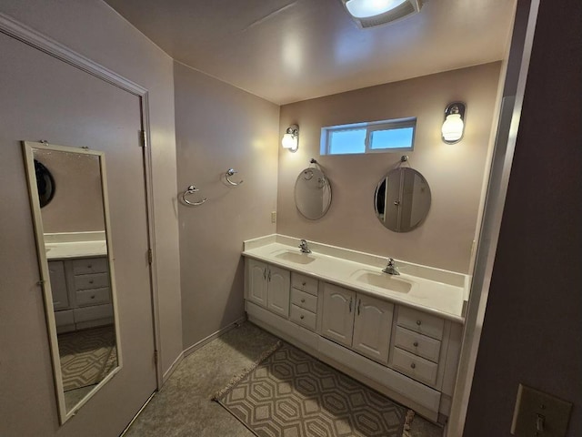 328 W Nebraska Ave, Spokane, WA 99205 - full bath with double vanity and baseboards