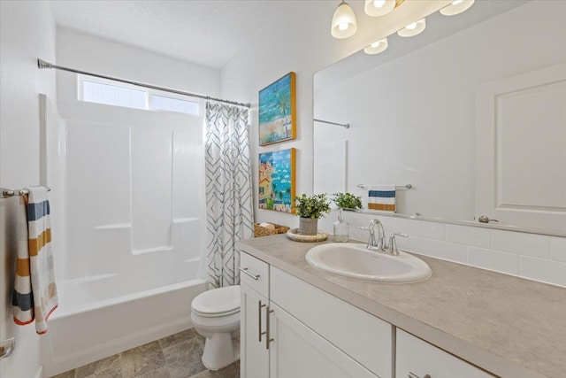 full bathroom with toilet, backsplash, shower / tub combo with curtain, and vanity