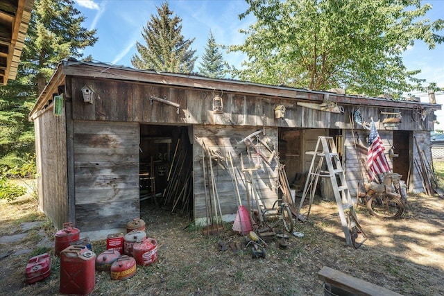 view of outbuilding featuring an outdoor structure