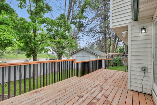 1107 E Chantel Dr, Spokane, WA 99218 - deck with an outbuilding