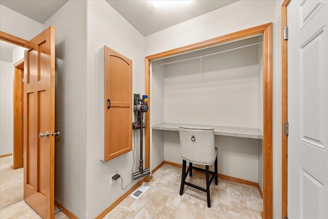 711 W Bolan Ave, Spokane, WA 99224 - unfurnished office with built in desk and baseboards