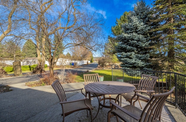 view of patio with outdoor dining space