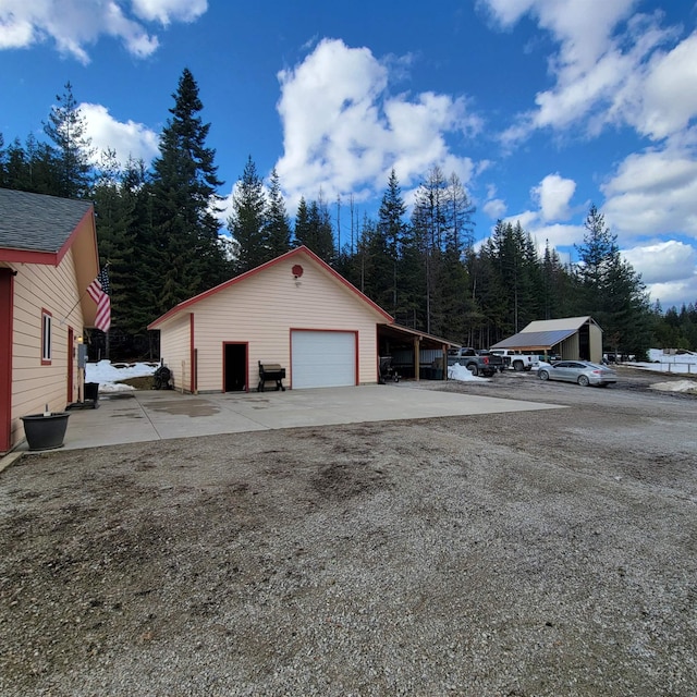 view of detached garage