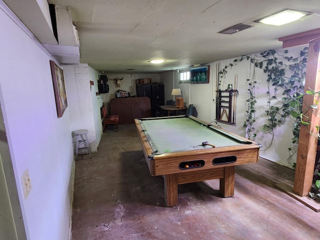 recreation room featuring pool table and visible vents