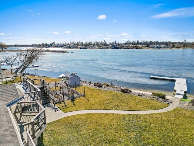 view of water feature