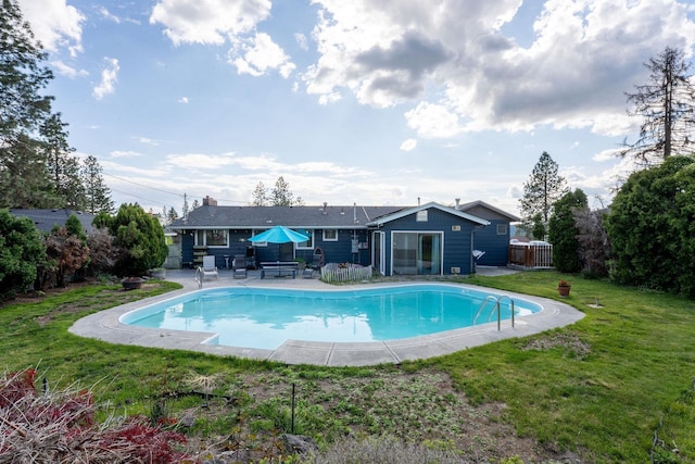6514 N Sutherlin St, Spokane, WA 99208 - view of pool with a patio area