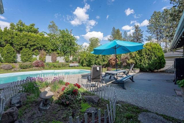 6514 N Sutherlin St, Spokane, WA 99208 - view of pool with a patio