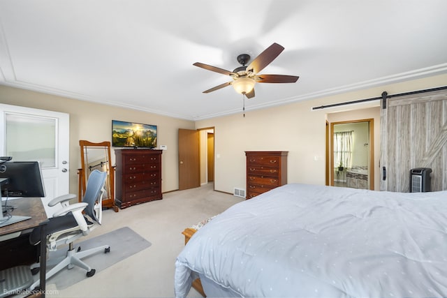 bedroom with light carpet, a barn door, visible vents, and a ceiling fan