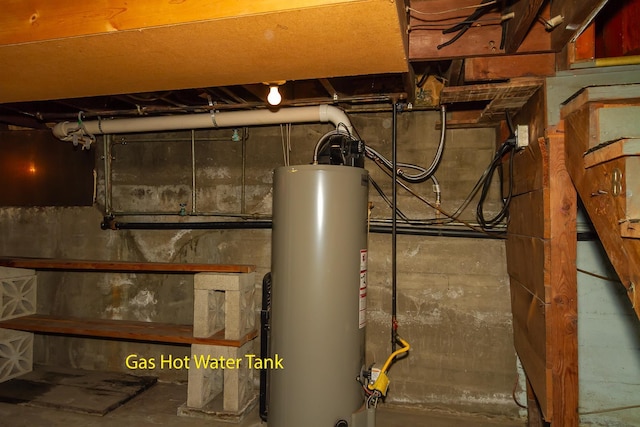 460 E Columbia Ave, Colville, WA 99114 - utility room with water heater