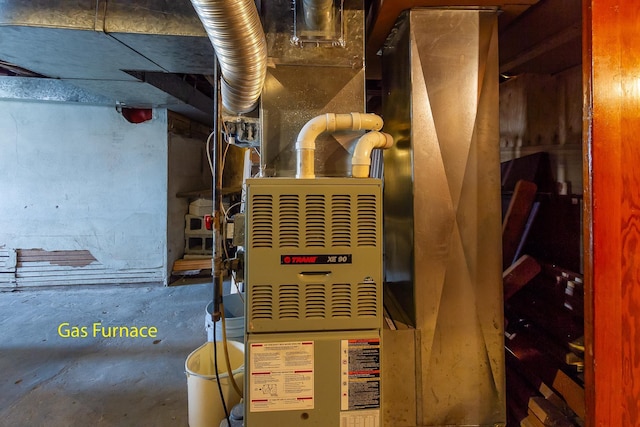 460 E Columbia Ave, Colville, WA 99114 - utility room featuring heating unit