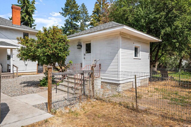 view of front of property with fence