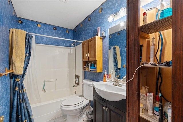 full bath featuring wallpapered walls, toilet, shower / tub combo, tile patterned floors, and vanity